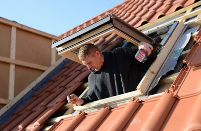 Pose de fenêtres de toit Velux à Bayons